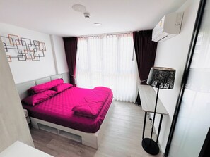 3 chambres, fer et planche à repasser, accès Internet, draps fournis
