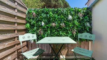Superior Double Room, Balcony | Free WiFi