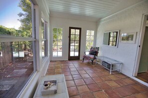 Interior - Englewood Vacation Home (Englewood)
