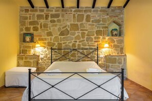 1 bedroom, free WiFi - Monolocale Laghetto with Shared Pool (Perugia)