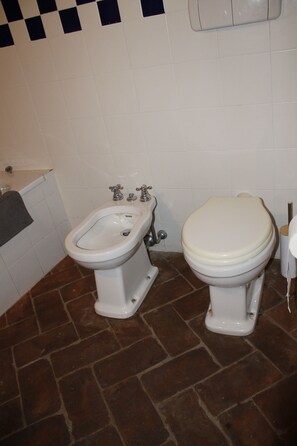Hair dryer, towels, toilet paper - House pe'L Ghetto (Pitigliano)