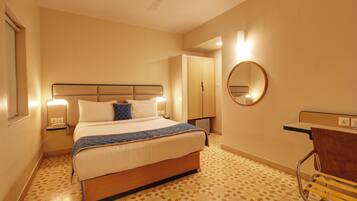 Deluxe Double Room | In-room safe, laptop workspace, free WiFi