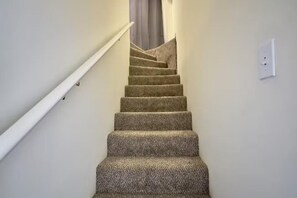 Interior - Cozy Craftsman Home by 6th Ave. Entire home in Tacoma, Washington (Tacoma)