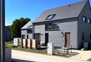 House | Exterior - Stilvolles Skandinavisches XXL Familienferienhaus (Sagard)