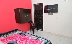 Deluxe Double or Twin Room, Balcony, City View | Free WiFi - The Saroj Palace (Ayodhya)