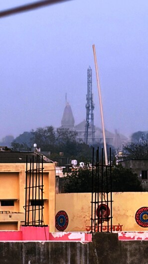 デラックス ダブルまたはツインルーム バルコニー シティビュー | テラス / パティオ