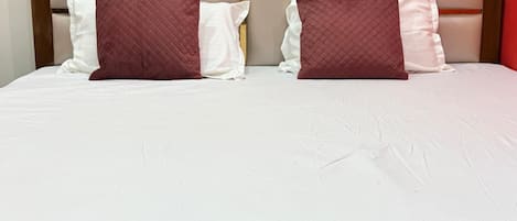 Deluxe Double or Twin Room, Balcony, City View