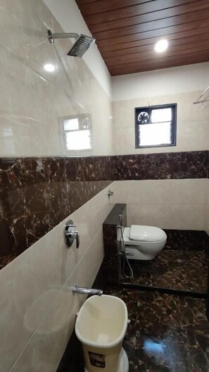 Habitación de lujo | Baño | Ducha