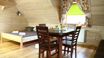 Apartment | Dining