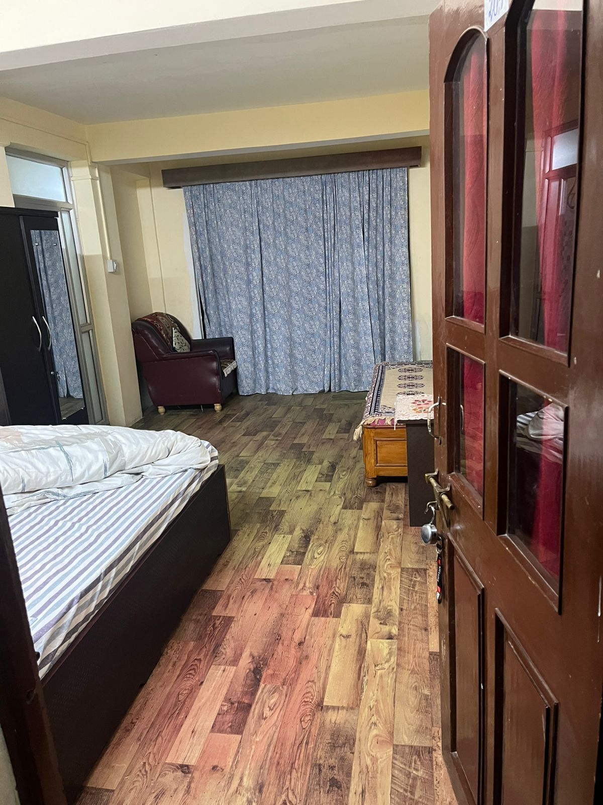 デラックス ルーム バルコニー マウンテンビュー