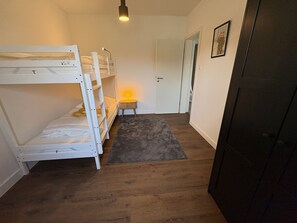 2 slaapkamers, reisbedje, gratis wifi