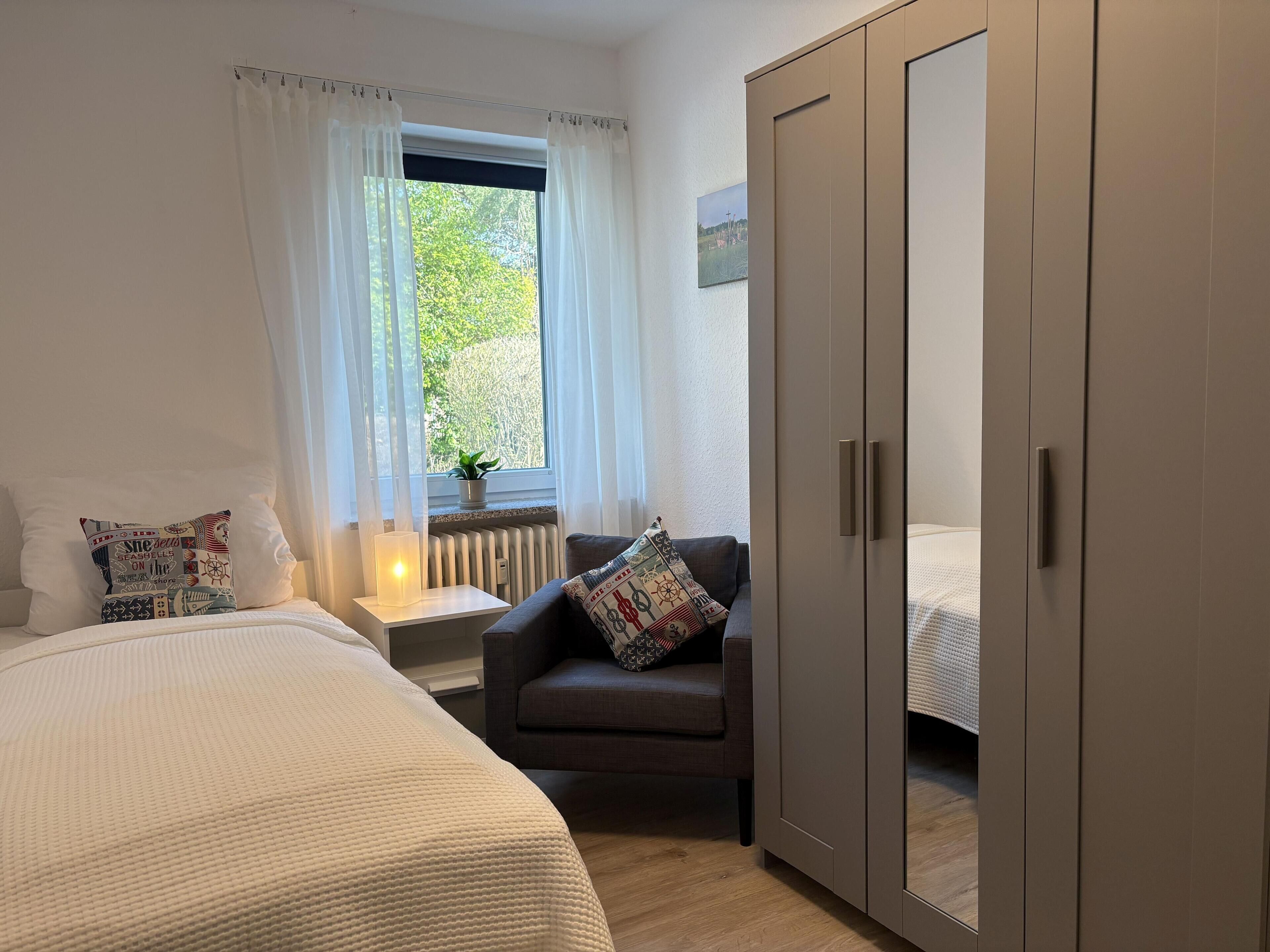 2 bedrooms, travel cot, free WiFi