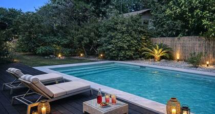 Large family villa near ocean and forest, heated pool, sleeps 14