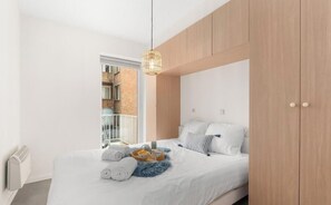 2 bedrooms, desk, travel cot, WiFi - Le Sable Sec - with unique views of the Pier in Blankenberge (Blankenberge)