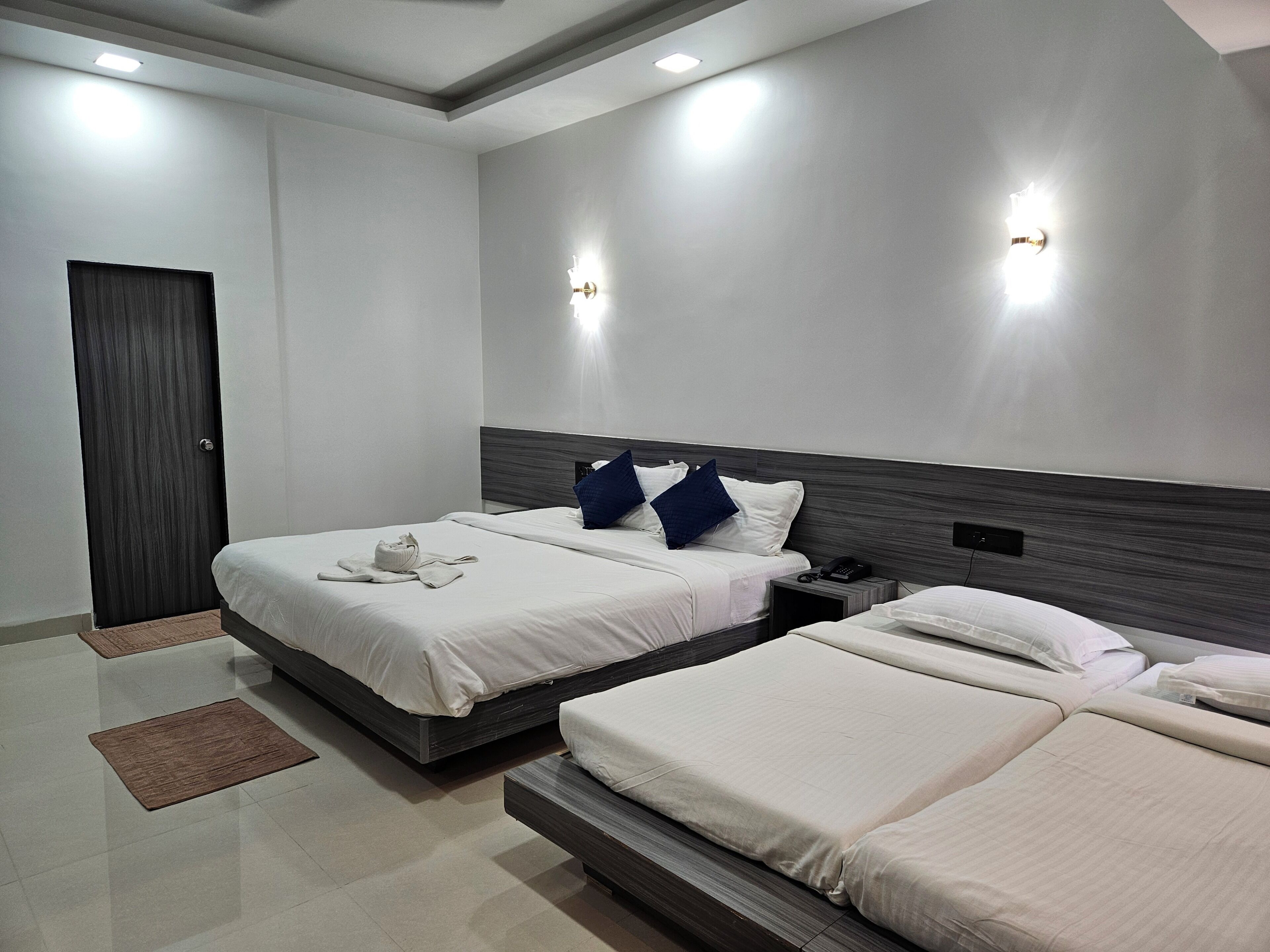 Family Room, City View