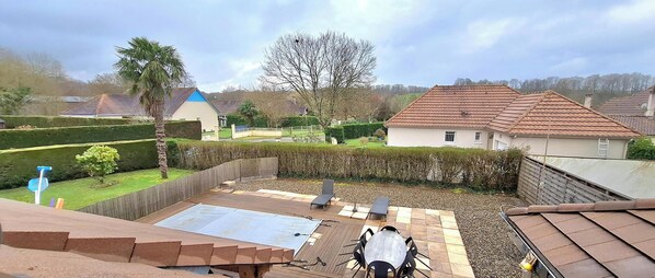 Outdoor dining - ROOM FOR RENT IN A GUEST HOUSE (Navarrenx)