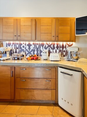 Private kitchen - Large charming villa Porto-Vecchio swimming pool/poolhouse in private grounds (Porto-Vecchio)