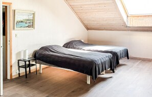 5 makuuhuonetta, ilmainen Wi-Fi