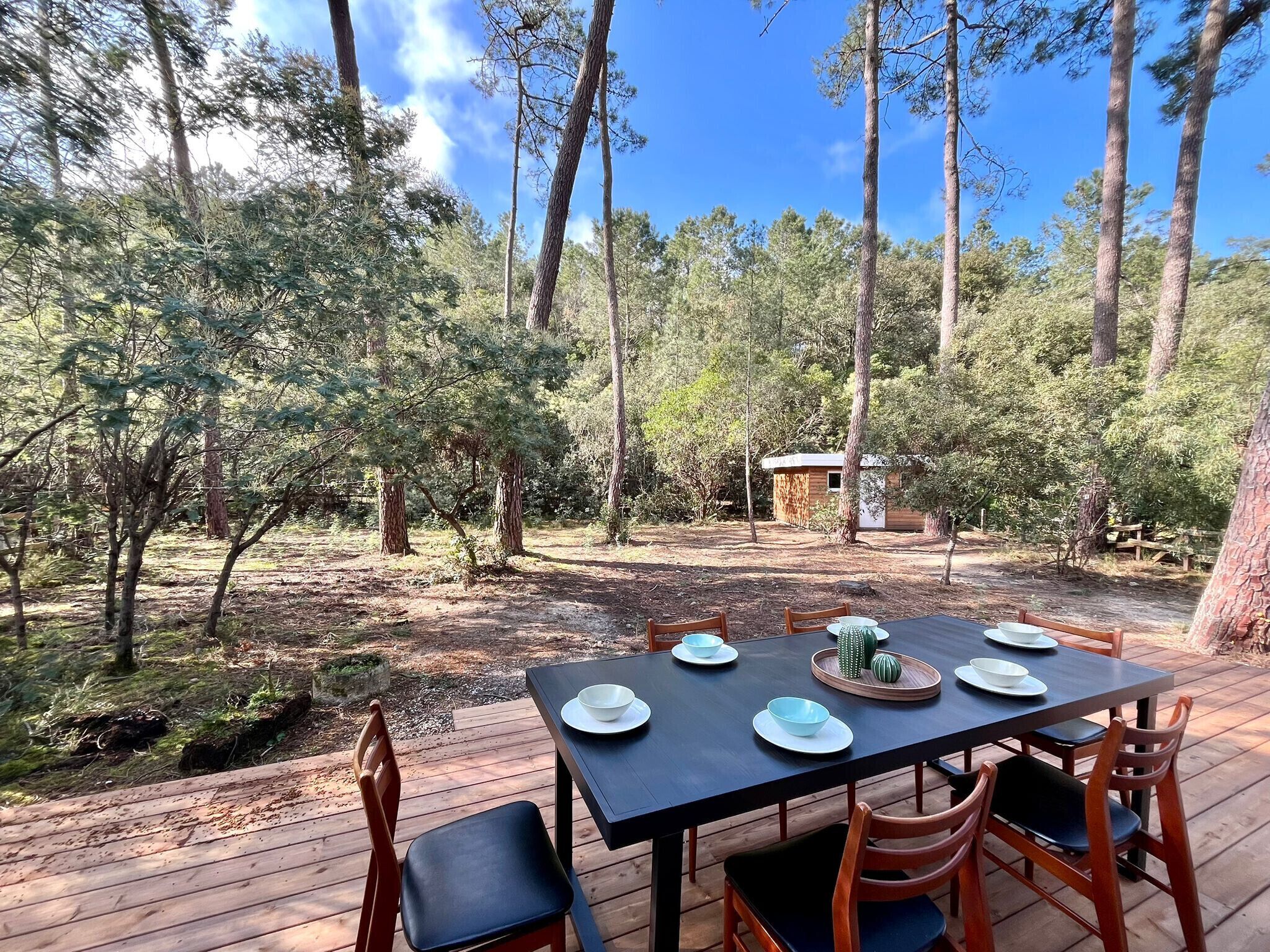 屋外ダイニングエリア