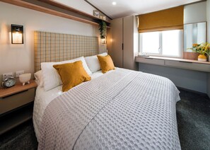 Room - Modern, spacious holiday caravan with two bedrooms sleeping four people. (Golspie)