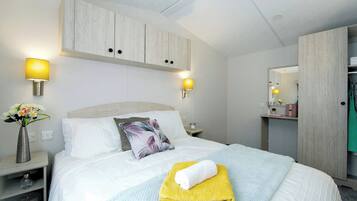2 bedrooms