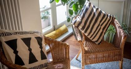 Charming Family Townhouse Near York City Centre