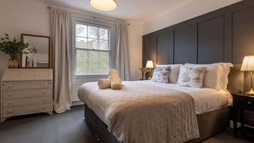 3 bedrooms, iron/ironing board, travel cot, WiFi