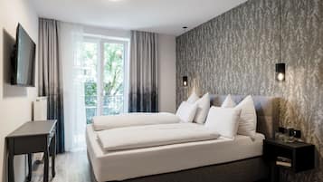 Deluxe Apartment, Balcony, Mountain View