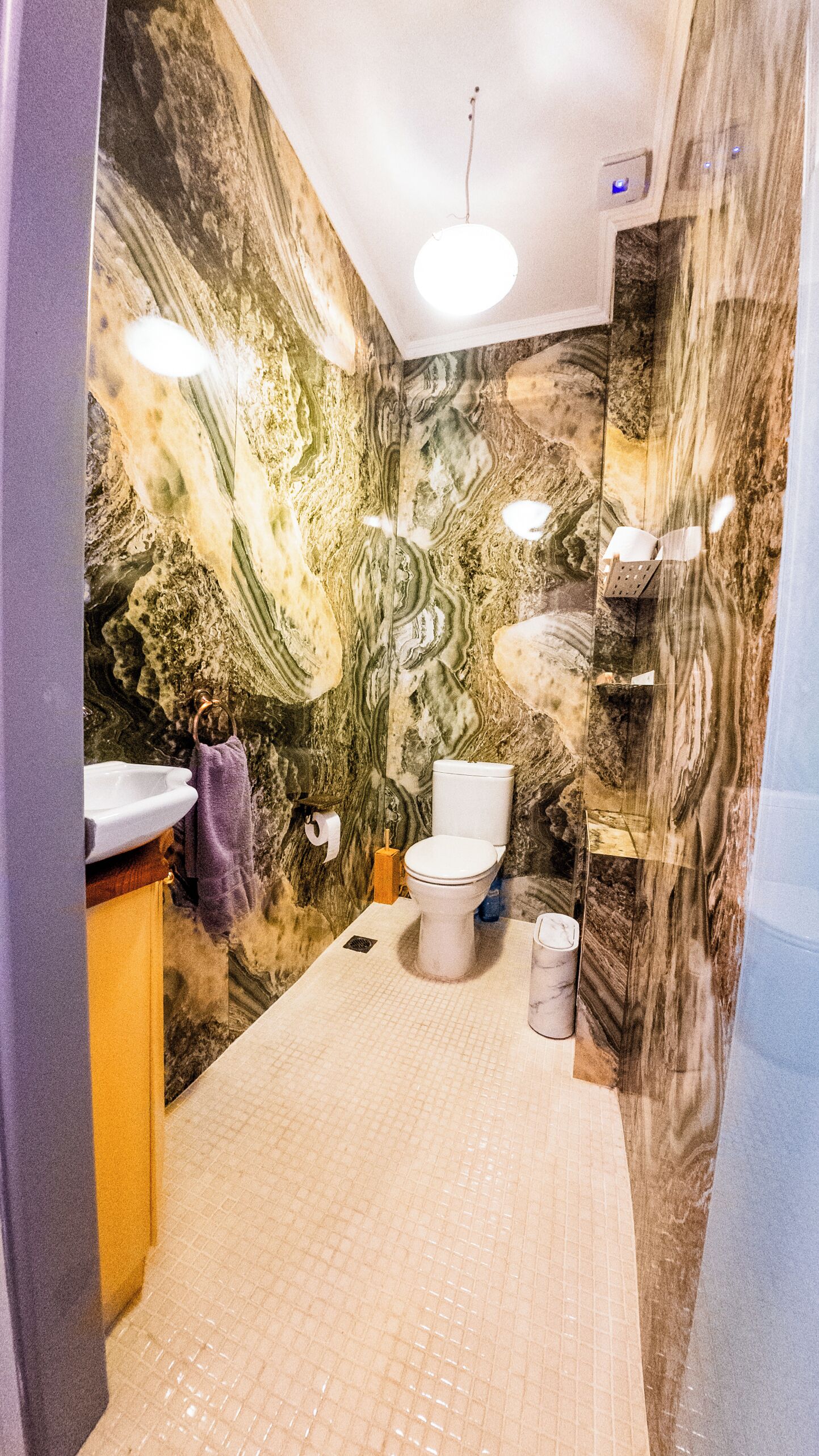 Deluxe Apartment, Balcony, Sea View | Bathroom | Combined shower/tub, free toiletries, slippers, bidet