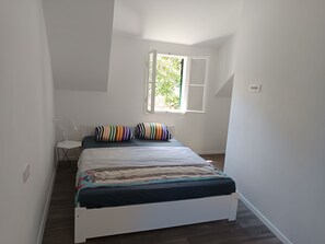 1 bedroom, free WiFi, bed sheets - Split, Old town, 1-bedroom apartment with patio (Split)