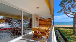 Outdoor dining - Apt. 6 pax - Fenals, a pocos metros de la playa, wifi (Lloret de Mar)