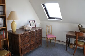 Interior - 3 minutes from the beaches and the customs path (Saint-Briac-sur-Mer)