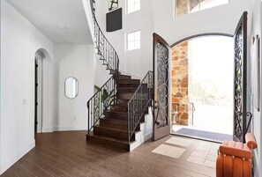 Interior - Massive Retreat-Pool-Pickleball-Gameroom+Much More (Austin)