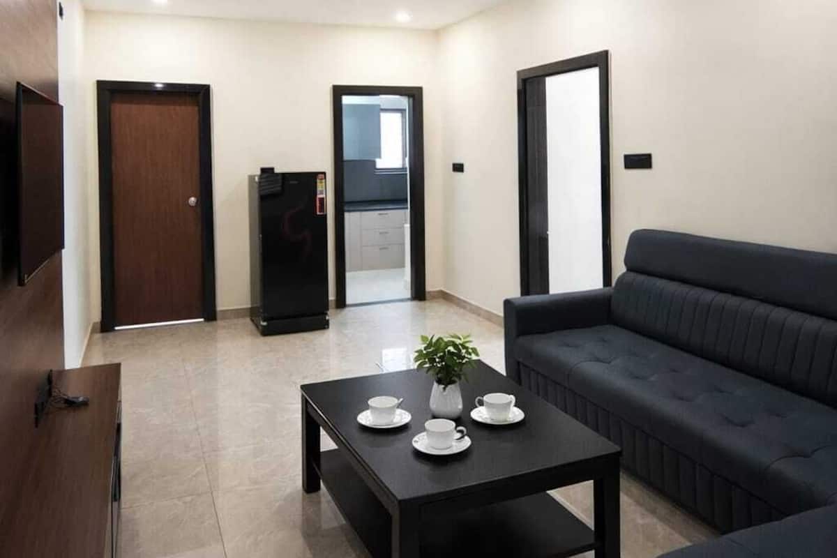 Suite, City View | Living area