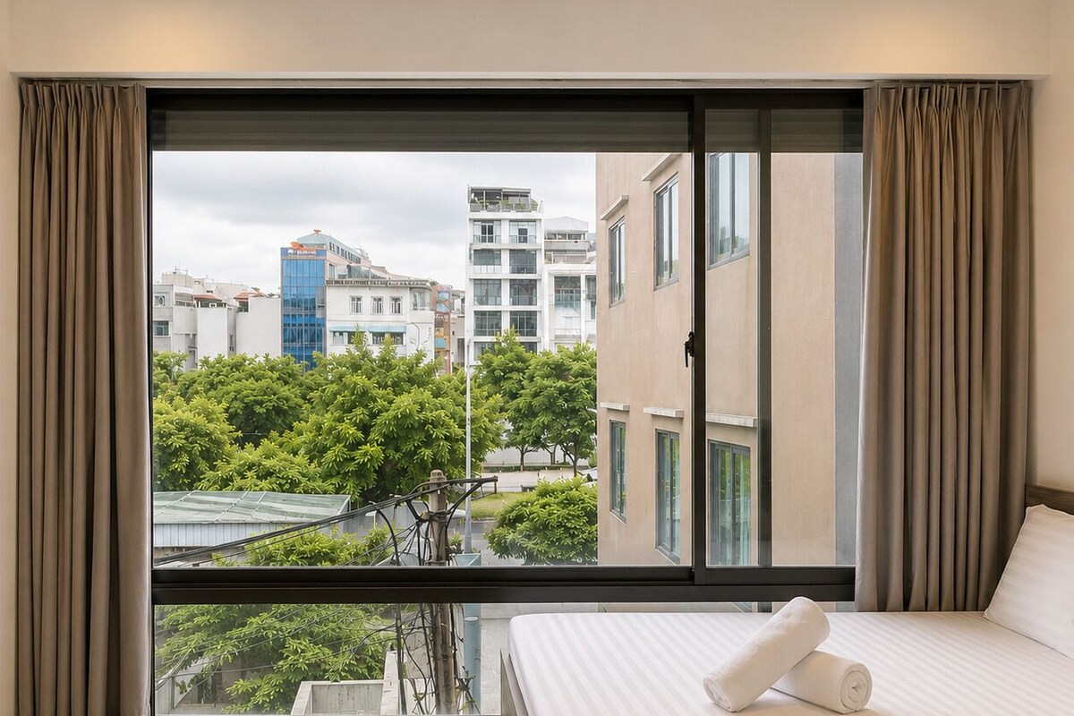 Signature Room | WiFi (free), individually decorated, individually furnished, bed sheets