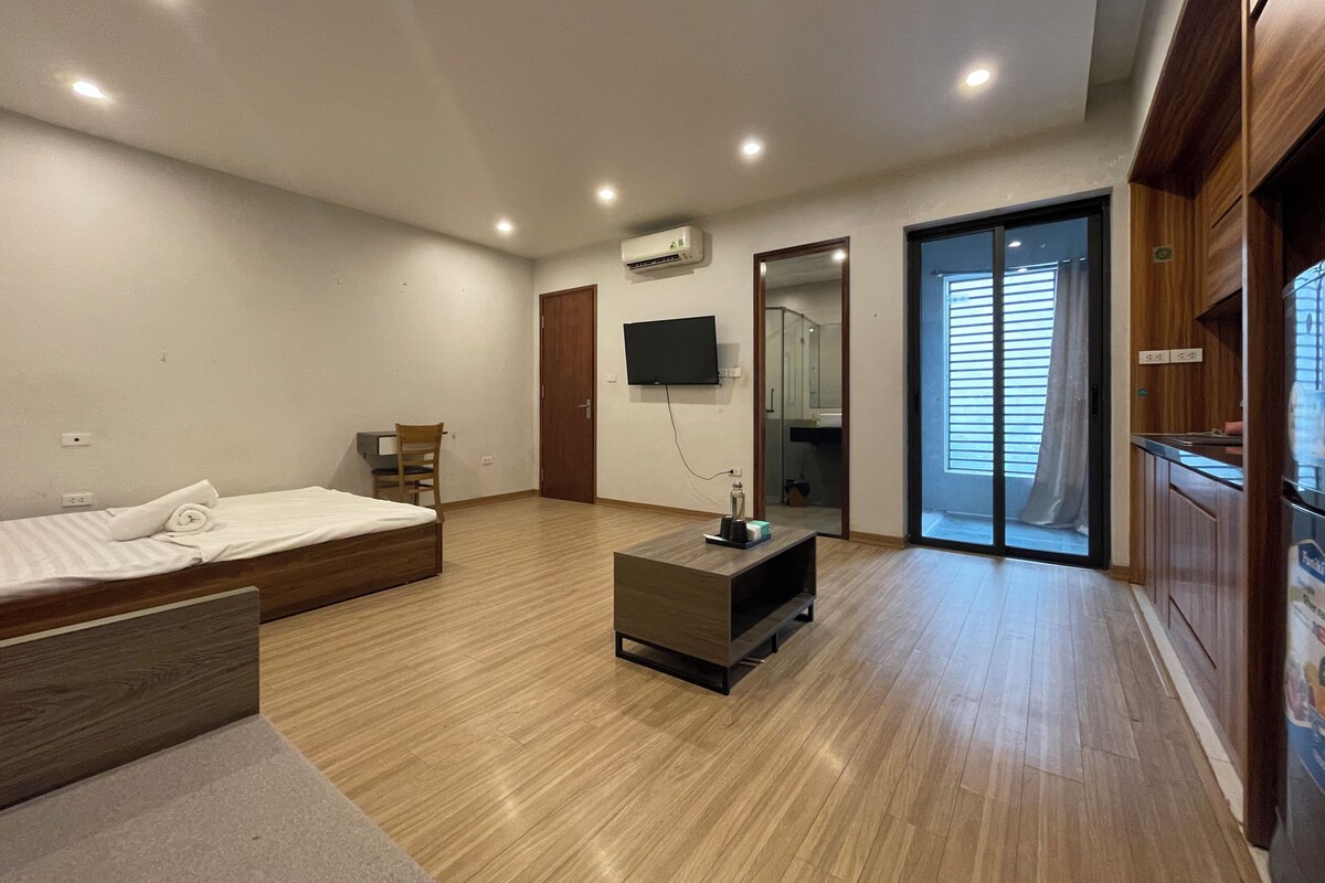 Basic Studio | WiFi (free), individually decorated, individually furnished, bed sheets