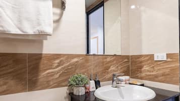 Estúdio básico | Banheiro