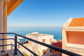 Property grounds - LiHele Holiday House in Castelsardo (Castelsardo)