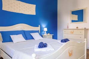 3 bedrooms, iron/ironing board, free WiFi, bed sheets - LiHele Holiday House in Castelsardo (Castelsardo)