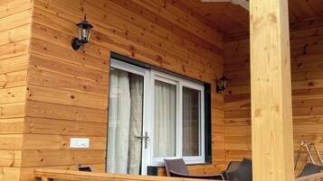 Kamer, 1 twee- of 2 eenpersoonsbedden | Terras