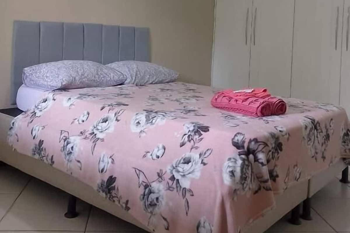 Suite junior, balcón, vista al patio