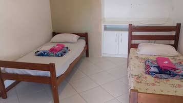 Quarto solteiro econômico, varanda