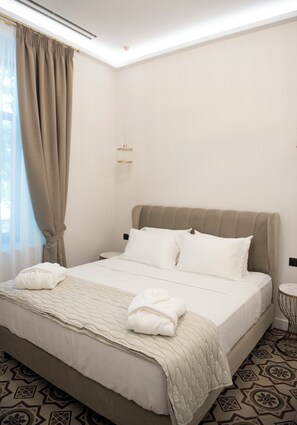 Superior Suite, Patio, City View