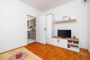 Interior - Vacation apartment for 2 - only 150 m to the beach (Dramalj)