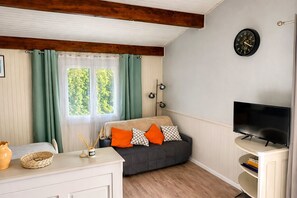 Living area - Furnished house for curists - La Vôge-les-Bains (Bains-les-Bains) (La Vôge-les-Bains)