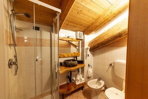 Bathroom - Chalet Chapeau R. a R. (Trentino-Alto Adige)