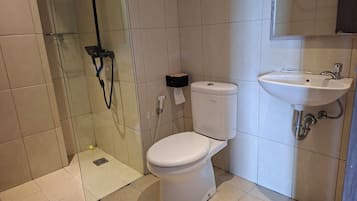 Deluxe Double Room | Bathroom