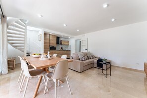 Apartment | Dining - Apartment With Pool in the Heart of Marbella (Marbella)