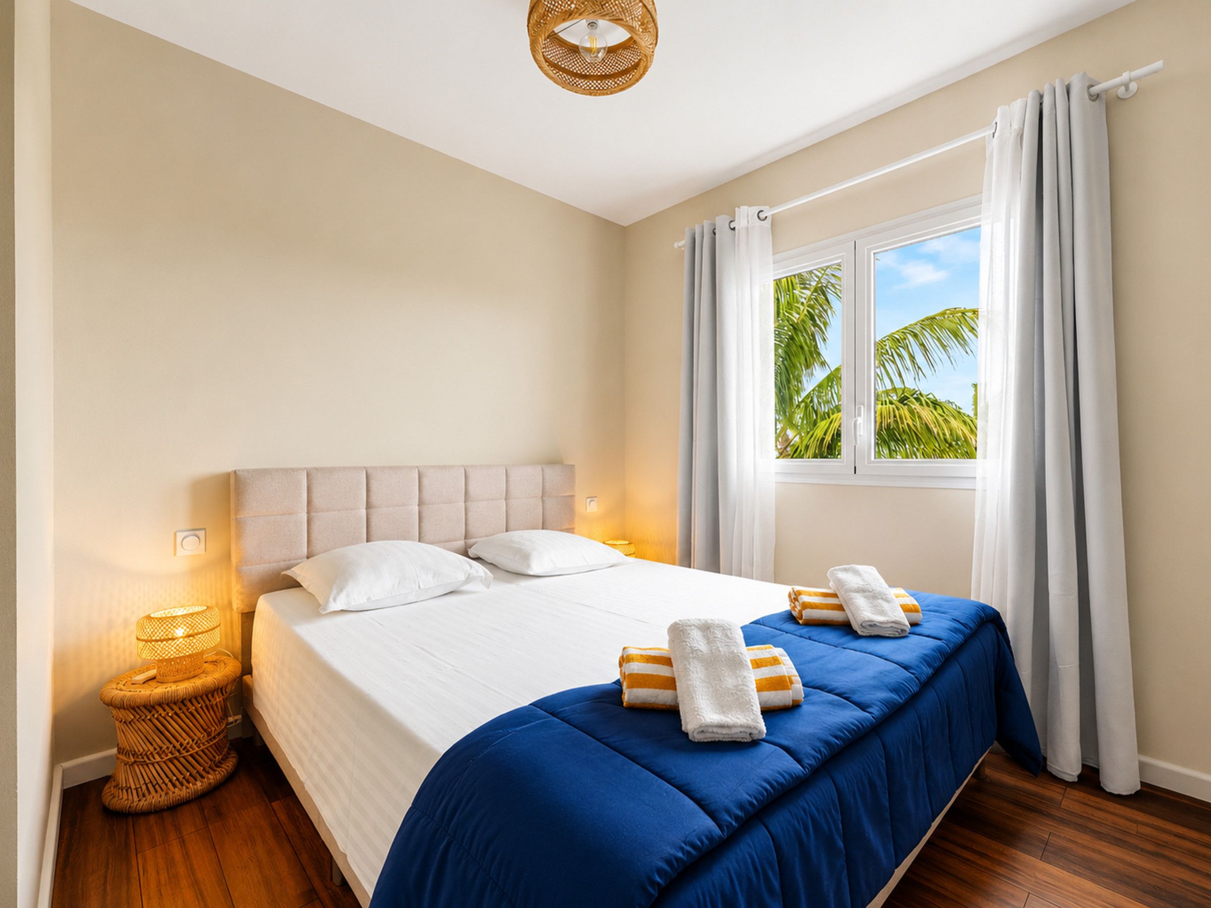 2 bedrooms, WiFi (free), bed sheets