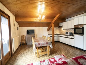 Private kitchen - Châtel Apt 3 rooms, near cable car, balcony, parking (Châtel)